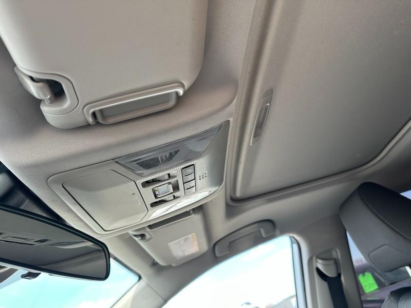 Toyota RAV4 Hybrid XLE 2021