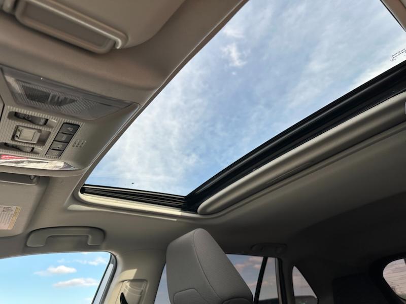 Toyota RAV4 Hybrid XLE 2021