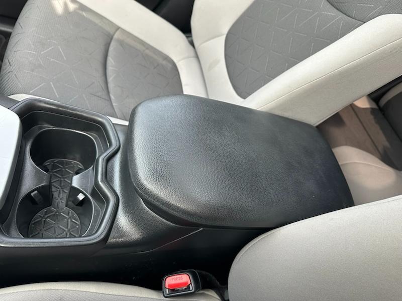 Toyota RAV4 Hybrid XLE 2021