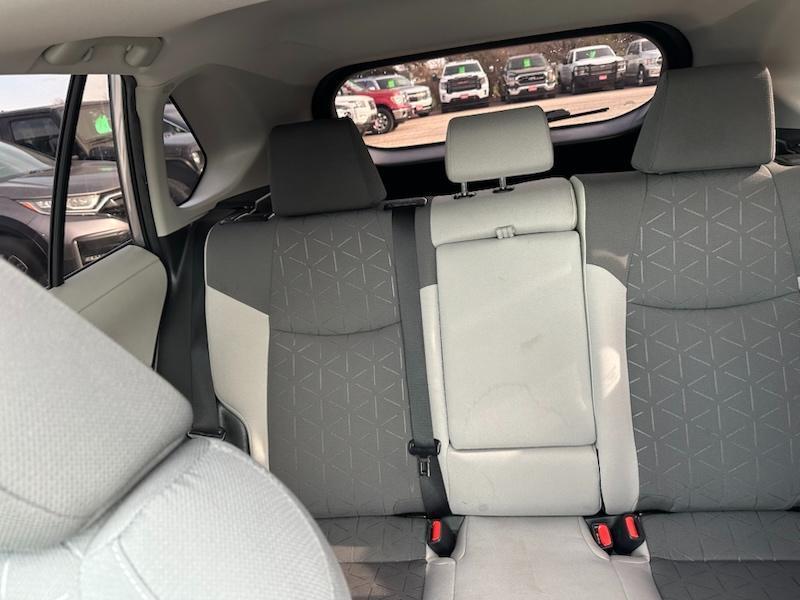 Toyota RAV4 Hybrid XLE 2021