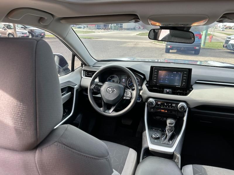 Toyota RAV4 Hybrid XLE 2021