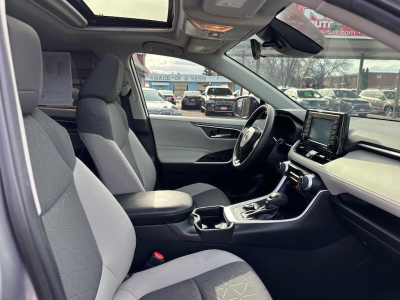 Toyota RAV4 Hybrid XLE 2021