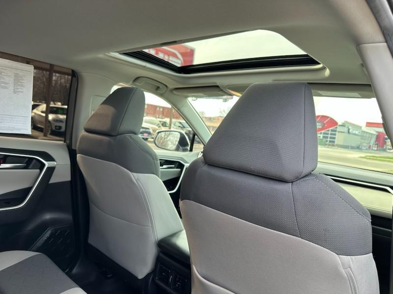 Toyota RAV4 Hybrid XLE 2021