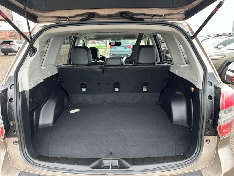 Subaru Forester 2.5i Limited 2014