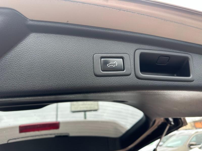 Subaru Forester 2.5i Limited 2014