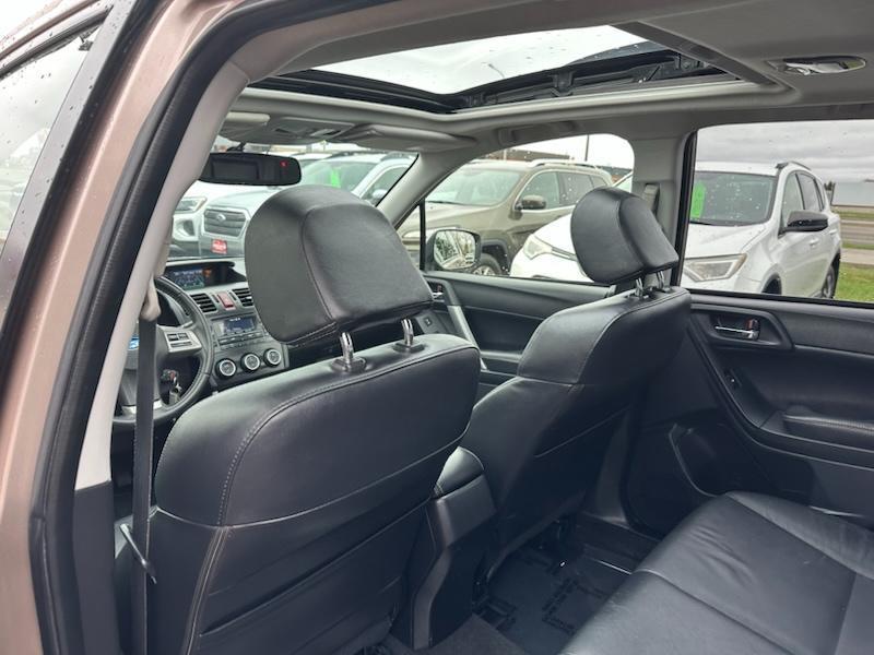 Subaru Forester 2.5i Limited 2014