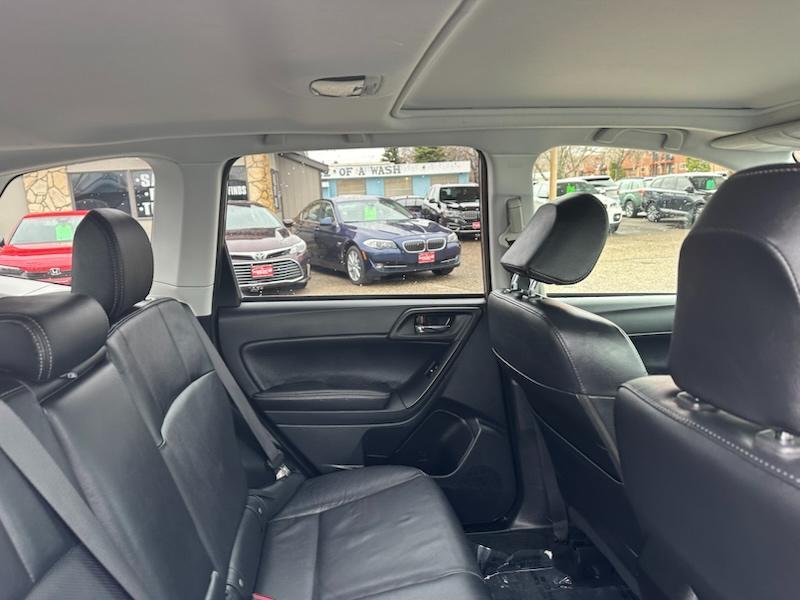 Subaru Forester 2.5i Limited 2014