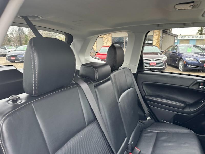 Subaru Forester 2.5i Limited 2014