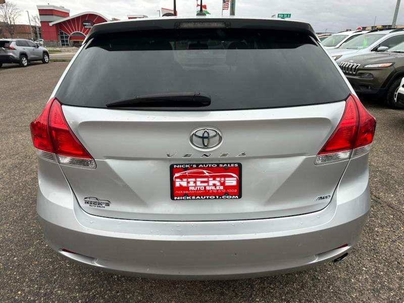 Toyota Venza AWD I4 2011