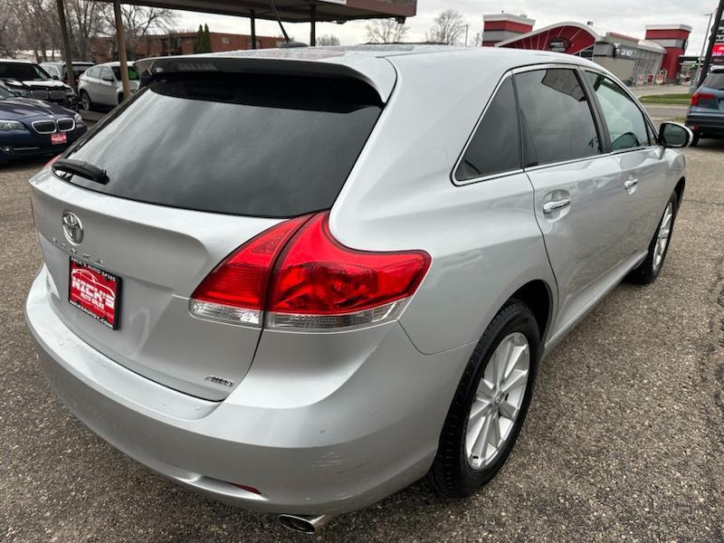 Toyota Venza AWD I4 2011