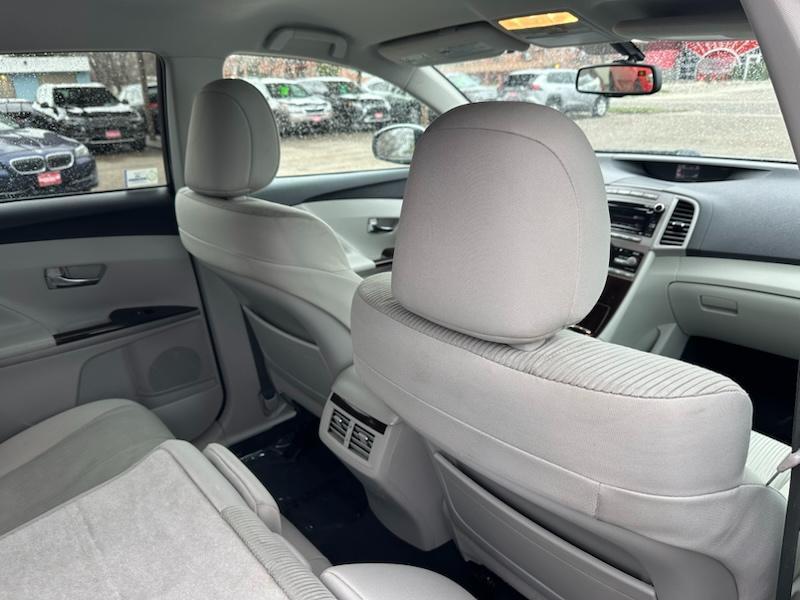 Toyota Venza AWD I4 2011