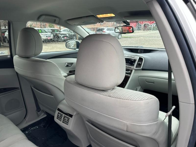 Toyota Venza AWD I4 2011