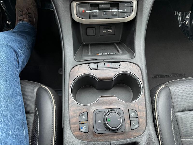 GMC Acadia Denali AWD 2020