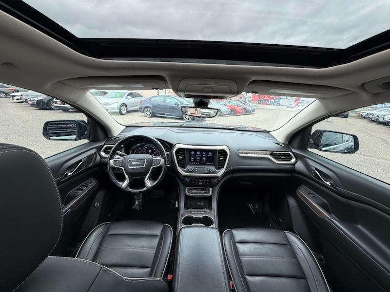 GMC Acadia Denali AWD 2020