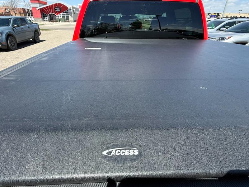GMC Sierra 1500 SLT Crew Cab Long Box 4WD 2017