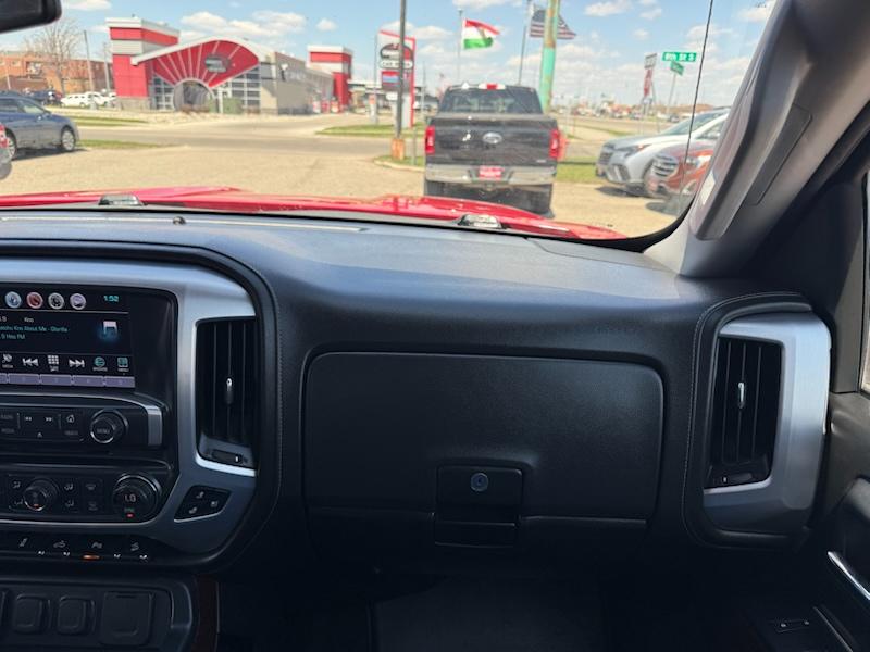 GMC Sierra 1500 SLT Crew Cab Long Box 4WD 2017