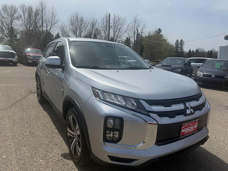 Mitsubishi Outlander Sport  2021