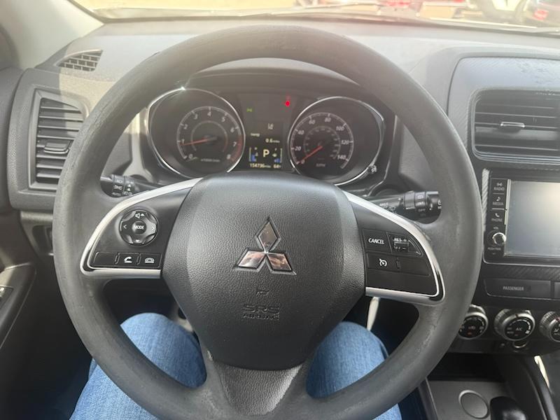 Mitsubishi Outlander Sport  2021
