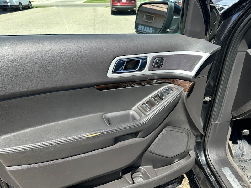 Ford Explorer Limited 4WD 2011