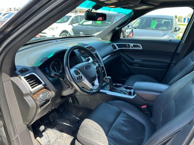 Ford Explorer Limited 4WD 2011