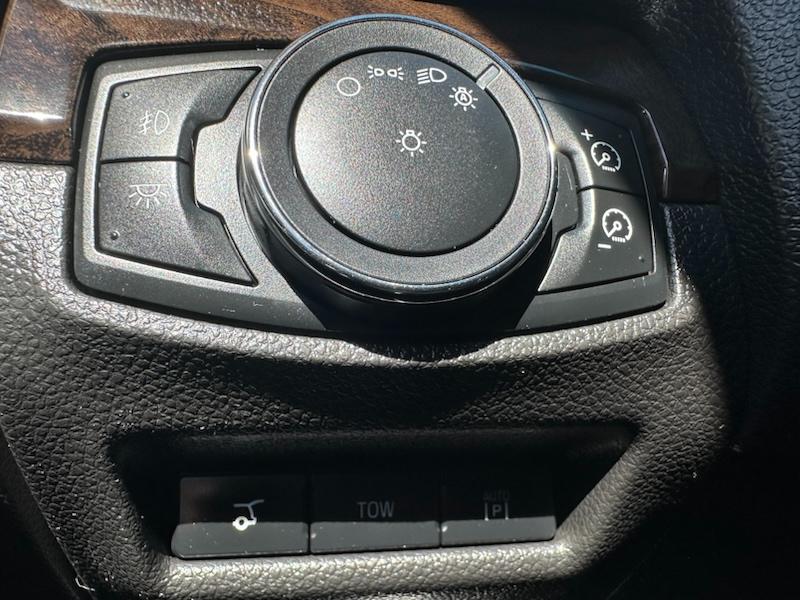 Ford Explorer Limited 4WD 2011