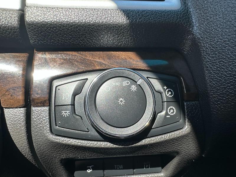Ford Explorer Limited 4WD 2011