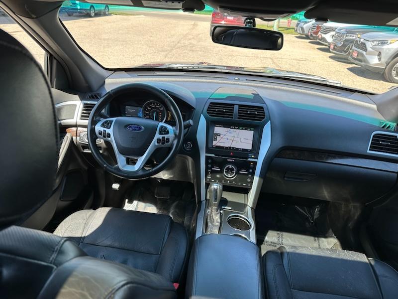 Ford Explorer Limited 4WD 2011