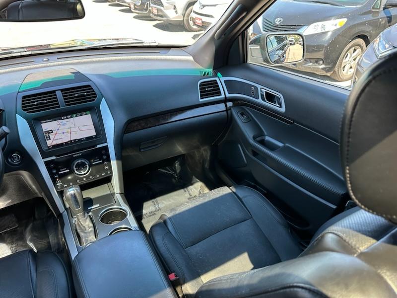 Ford Explorer Limited 4WD 2011