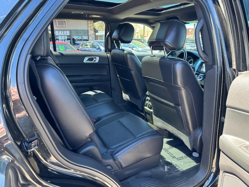 Ford Explorer Limited 4WD 2011