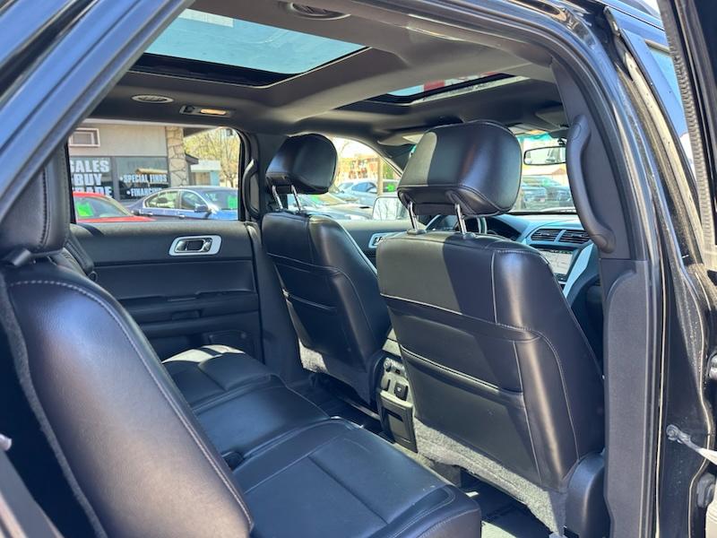 Ford Explorer Limited 4WD 2011