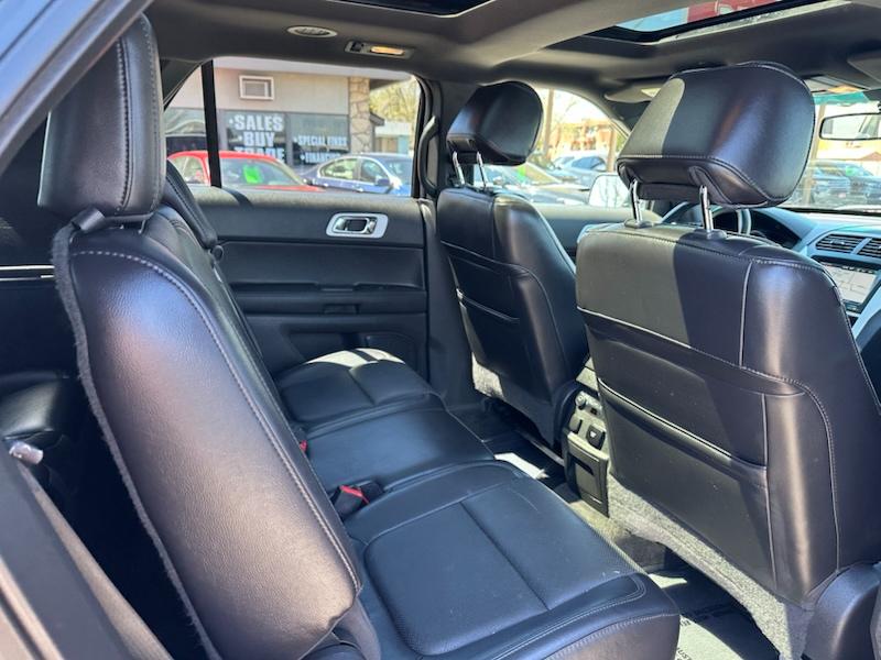 Ford Explorer Limited 4WD 2011