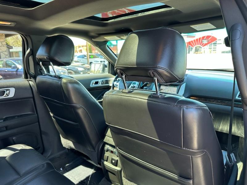 Ford Explorer Limited 4WD 2011
