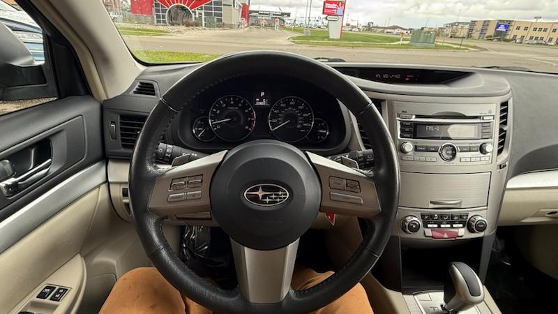 Subaru Outback 2.5i Premium 2011