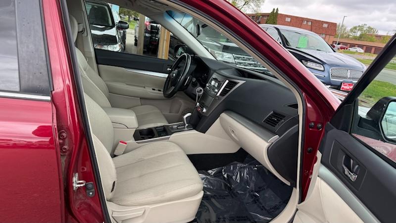 Subaru Outback 2.5i Premium 2011