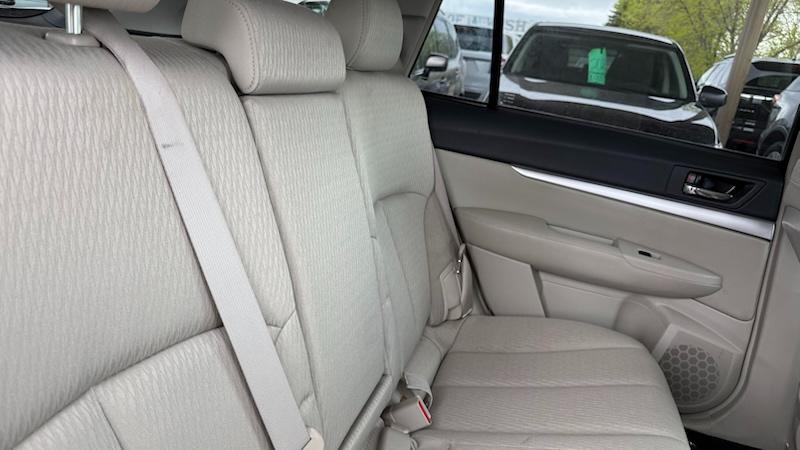 Subaru Outback 2.5i Premium 2011