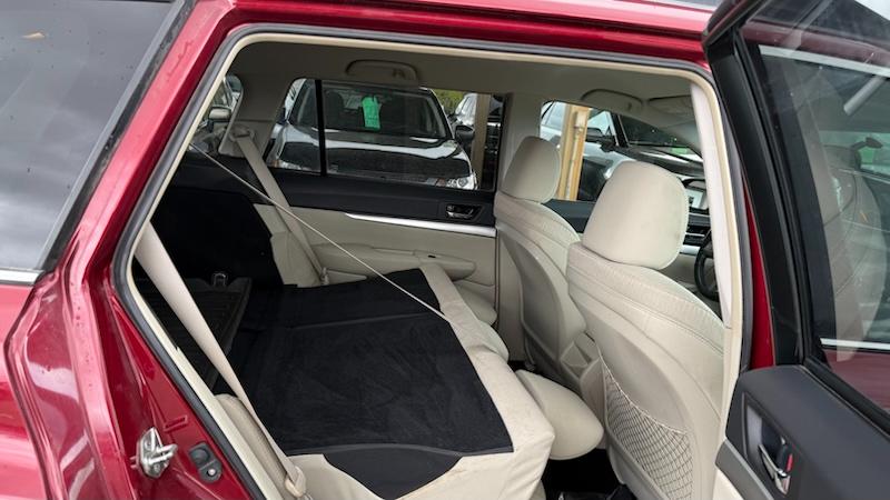 Subaru Outback 2.5i Premium 2011