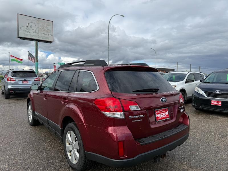 Subaru Outback 2.5i Premium 2011