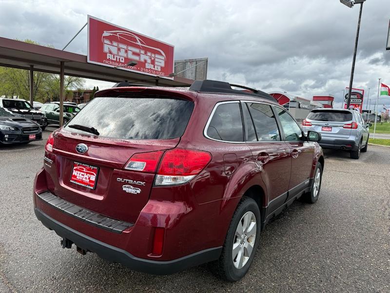 Subaru Outback 2.5i Premium 2011