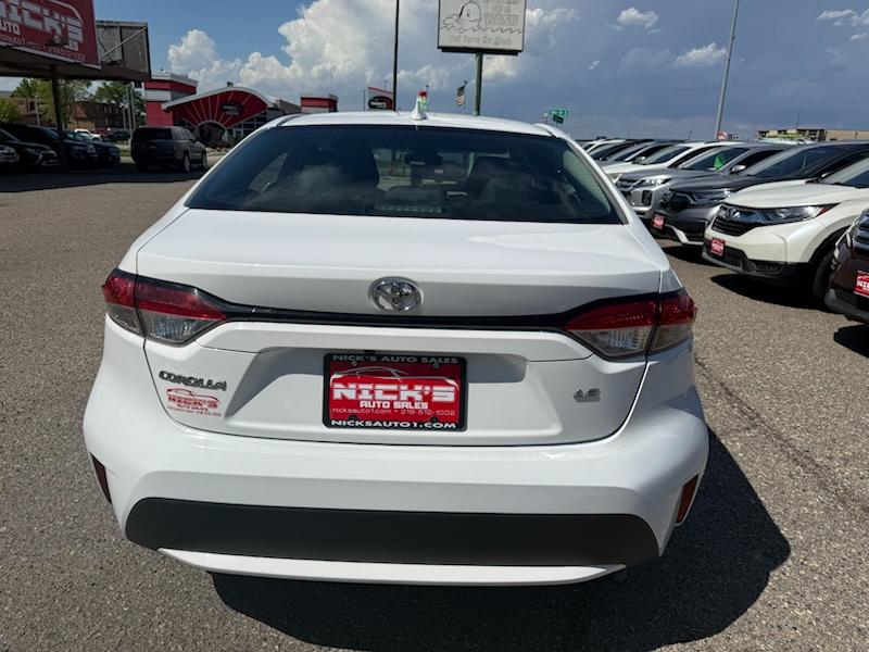 Toyota Corolla LE 2022