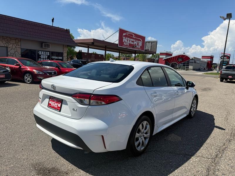 Toyota Corolla LE 2022