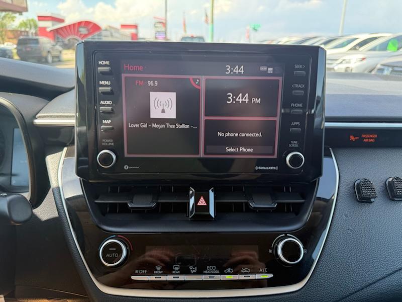 Toyota Corolla LE 2022