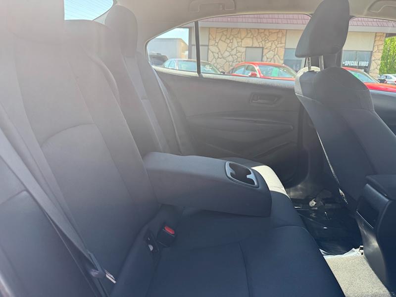 Toyota Corolla LE 2022