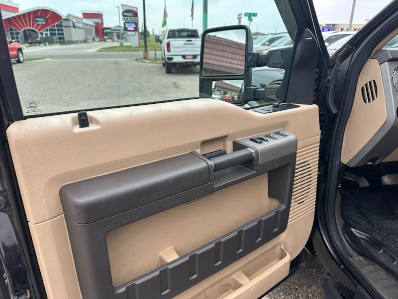Ford F-250 SD Lariat Crew Cab 4WD 2014
