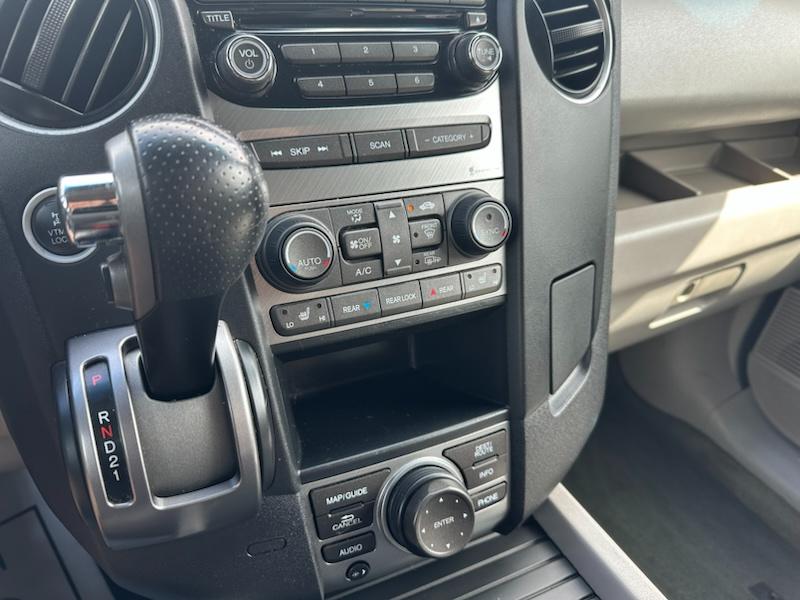 Honda Pilot EX-L 4WD 5-Spd AT with Navigation 2015