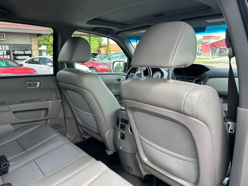 Honda Pilot EX-L 4WD 5-Spd AT with Navigation 2015