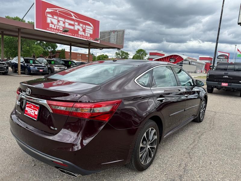 Toyota Avalon XLE Plus 2017