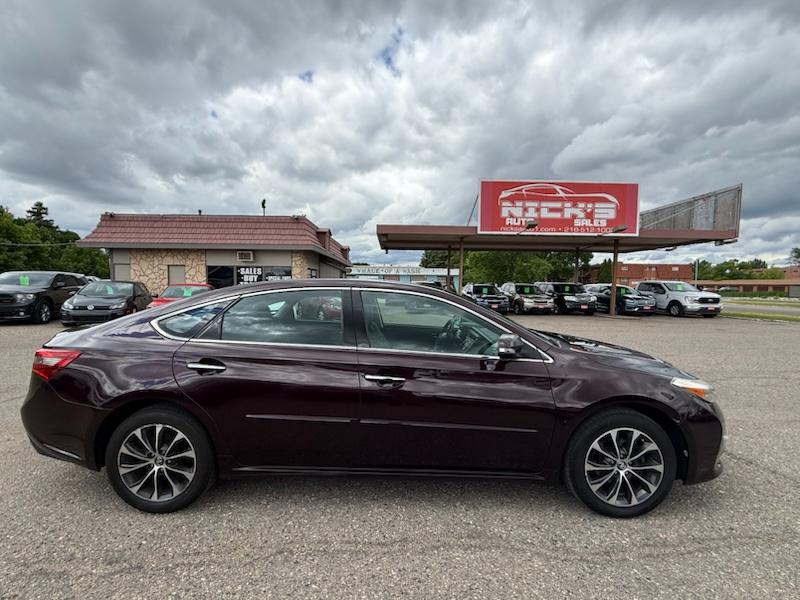 Toyota Avalon XLE Plus 2017