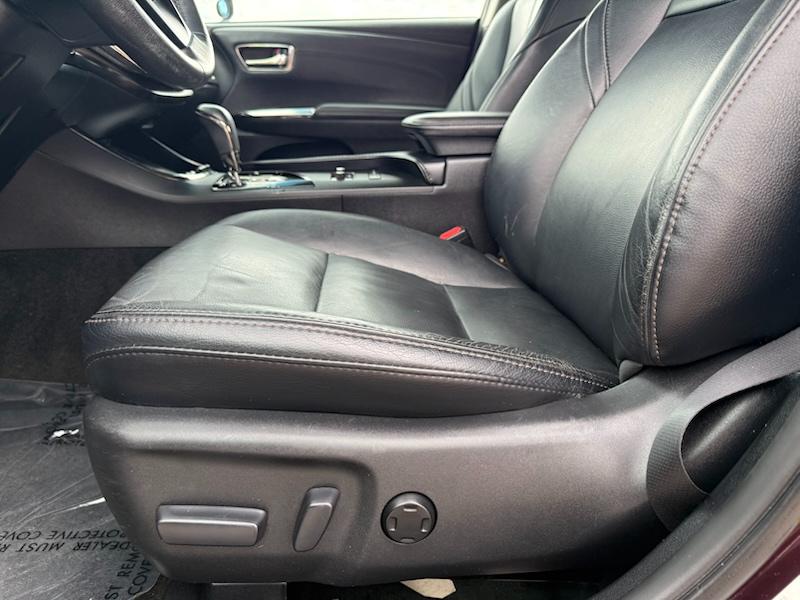 Toyota Avalon XLE Plus 2017