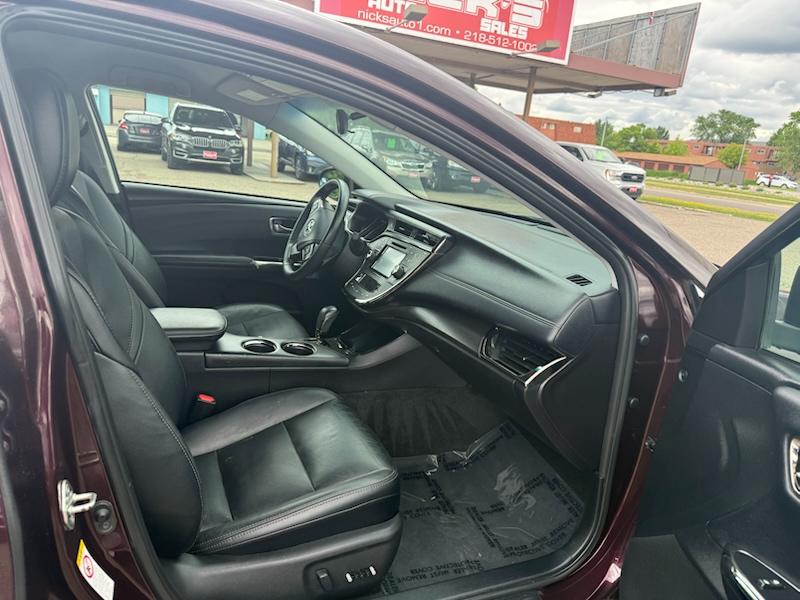 Toyota Avalon XLE Plus 2017