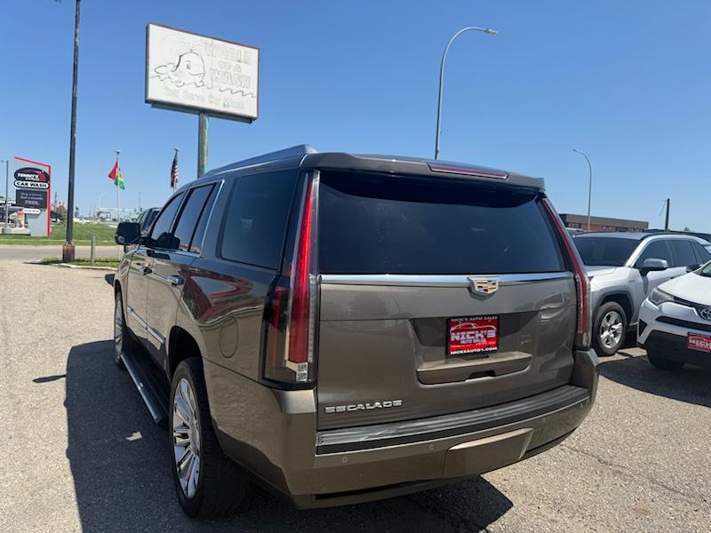 Cadillac Escalade Premium 4WD 2015